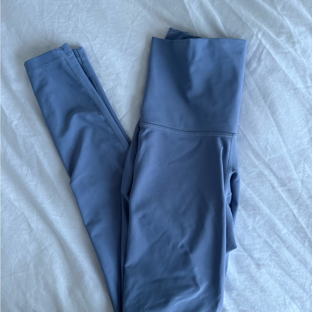 Blue High-Waisted Leggings lightly worn size Xs old navy